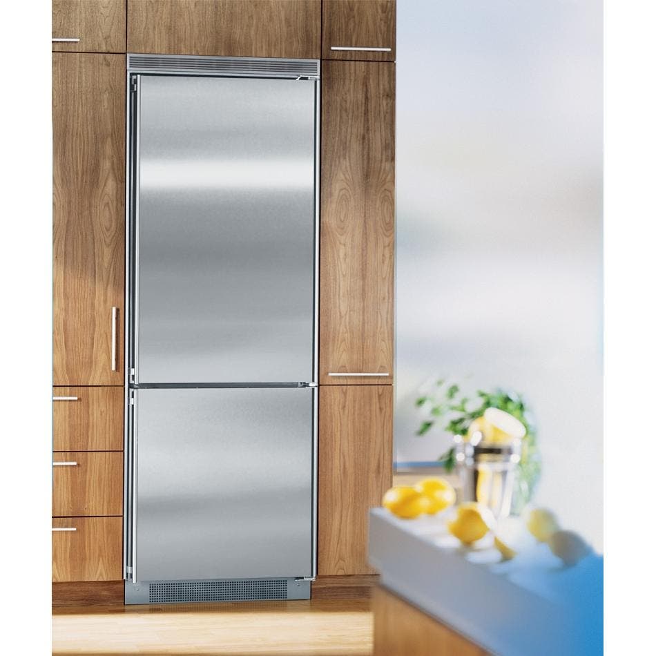 Liebherr C1650 Right Hand Door Swing, With Ice Maker