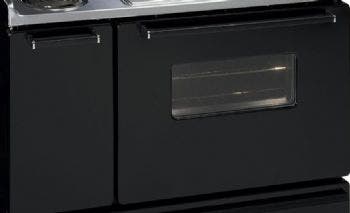 Frigidaire FEF455BB Black With Chrome Cooktop