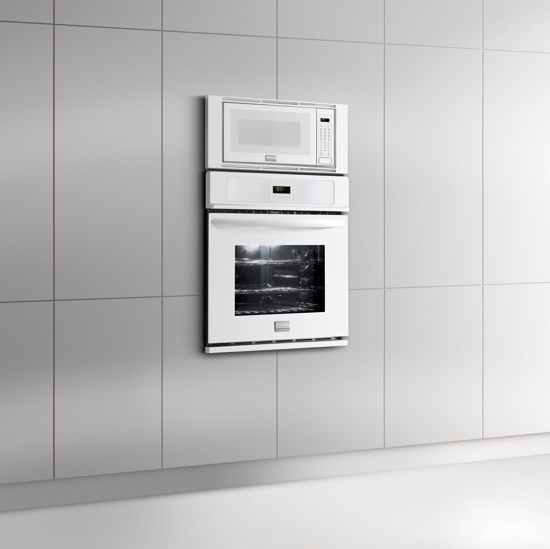 Frigidaire FGMC3065KW White