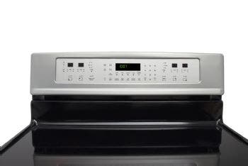 Frigidaire FGEF3056KF 30" Freestanding Smoothtop Electric Range