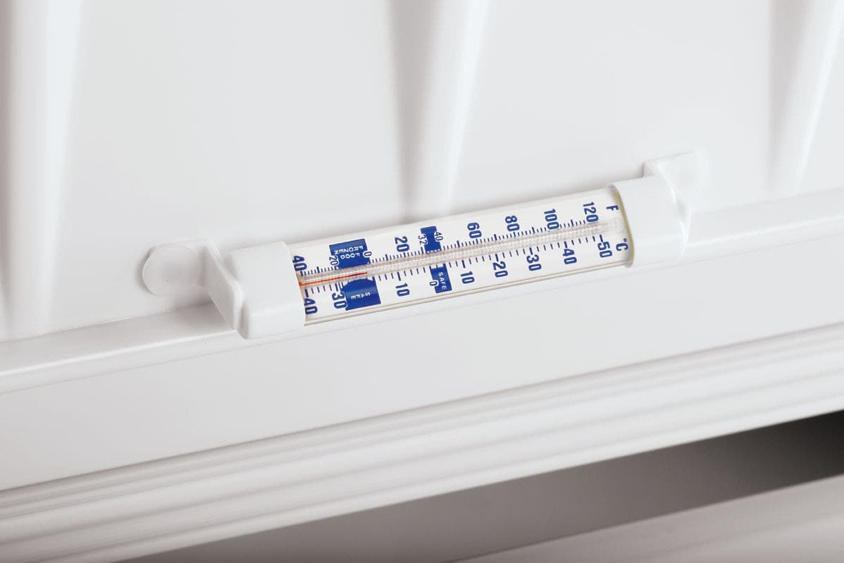 Frigidaire FCCS151FW 14.8 Cu. Ft. Chest Freezer