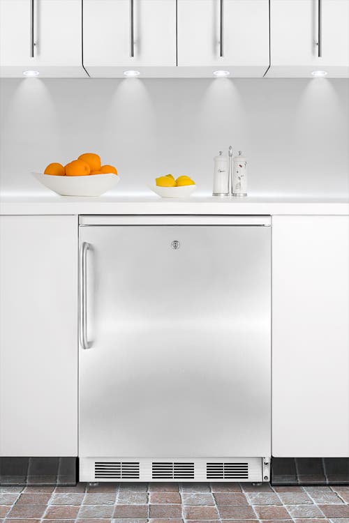 Summit FF6LBISSTB Stainless Door with Pro Handle