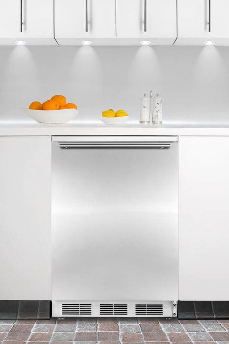 Summit FF67BISSHH Stainless Door with Horizontal Thin Handle