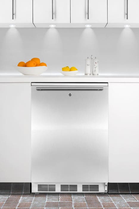 Summit CT66LBISSHH Stainless Door with Horizontal Thin Handle