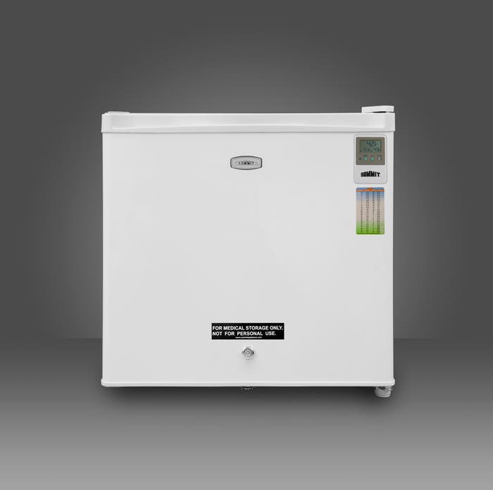 Summit FFAR2L7MED White
