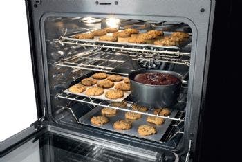 Frigidaire GLEF388GB Black on Black
