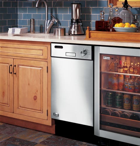 Monogram ZBD1800GSS Full Console Dishwasher