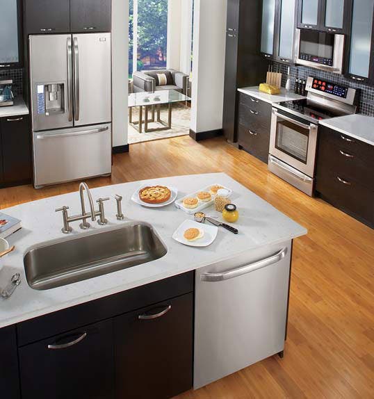 LG LRE30955ST 30" Freestanding Electric Range