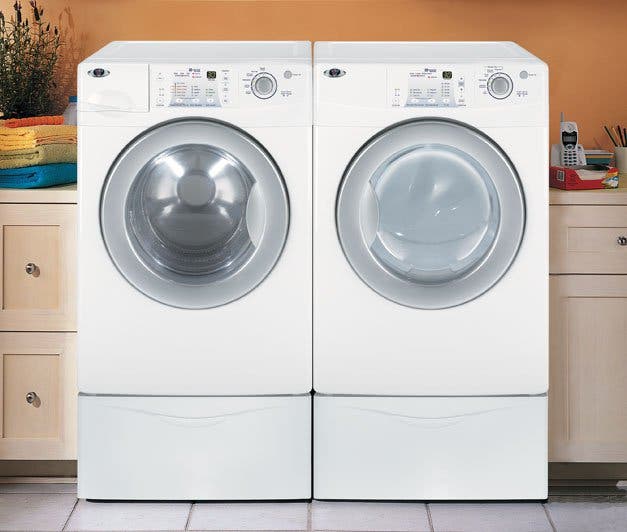 Maytag MDG6700AWW White