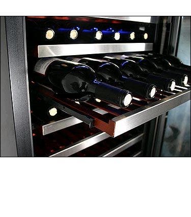 Danby DWC166BLSRH Black with Stainless Steel Door Trim