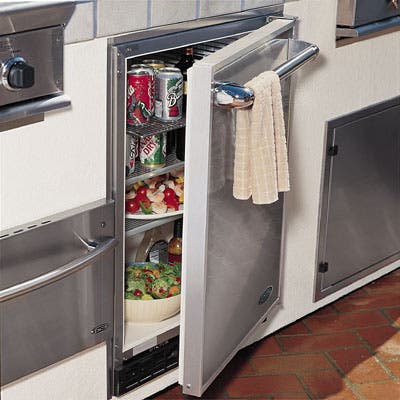 DCS UR624 24" Outdoor Refrigerator
