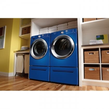 Frigidaire FASG7074LN Classic Blue