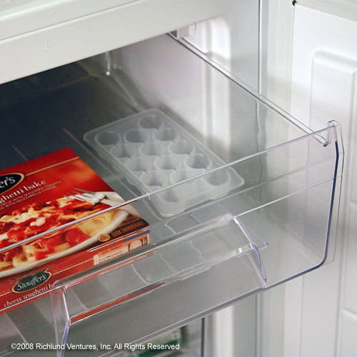 Avanti VM301W 2.9 cu. ft. Upright Freezer