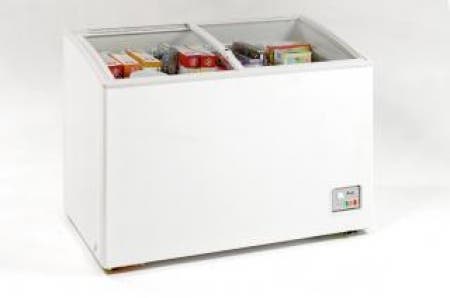 Avanti CF208G 7.4 cu. ft. Commercial Chest Freezer