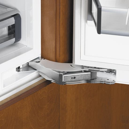Thermador T18BF70FSE 18" Built-in Framed Freezer Column