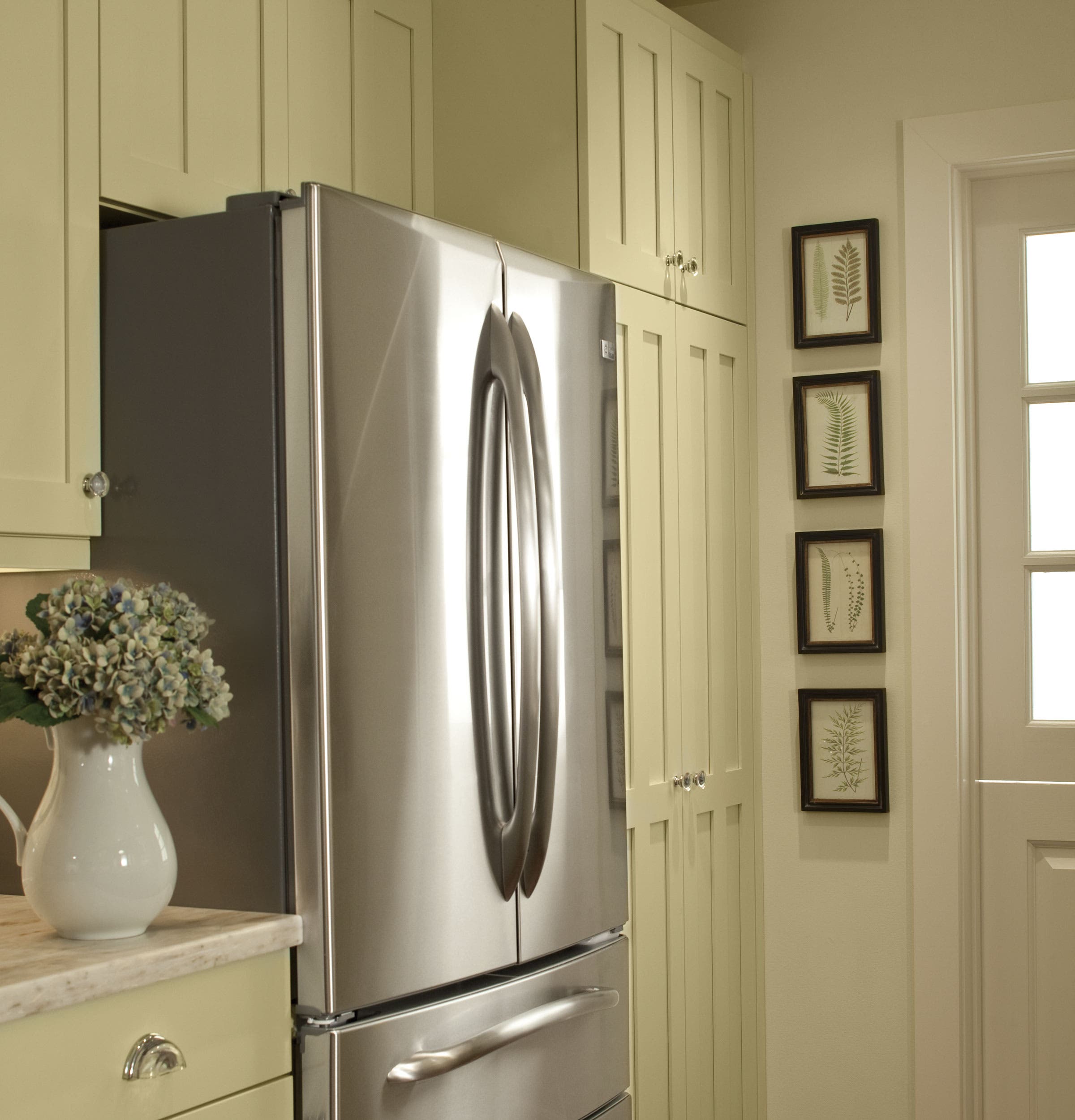 GE PGCS1NFZSS 20.7 cu. ft. French Door Refrigerator