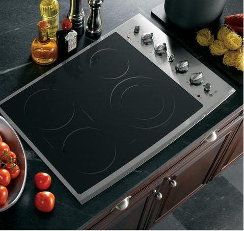 GE PP942SMSS Black Surface with Stainless Steel Trim