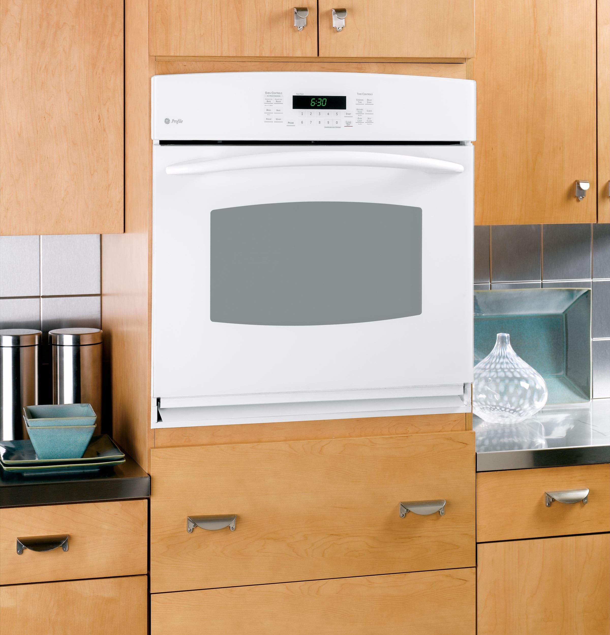 GE PT916DRWW White