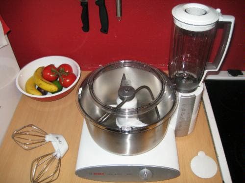 Bosch MUM6N10UC white