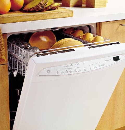 GE GSD6900JWW White On White