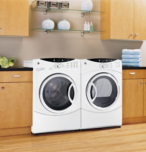 GE WCVH6400JWW White