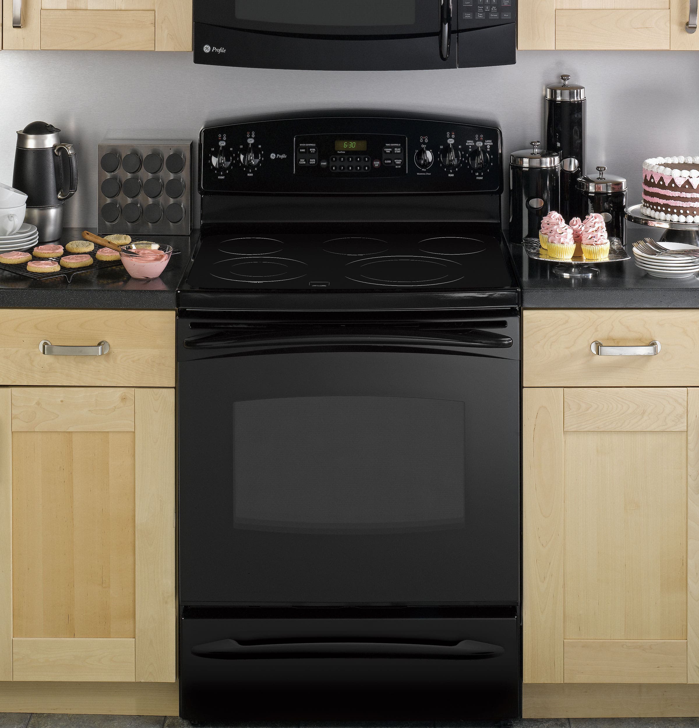 GE PB900DPBB Black with Black Glass Door
