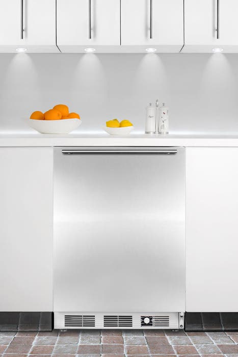 Summit SCFF55IMSSHH Stainless Door with Horizontal Thin Handle