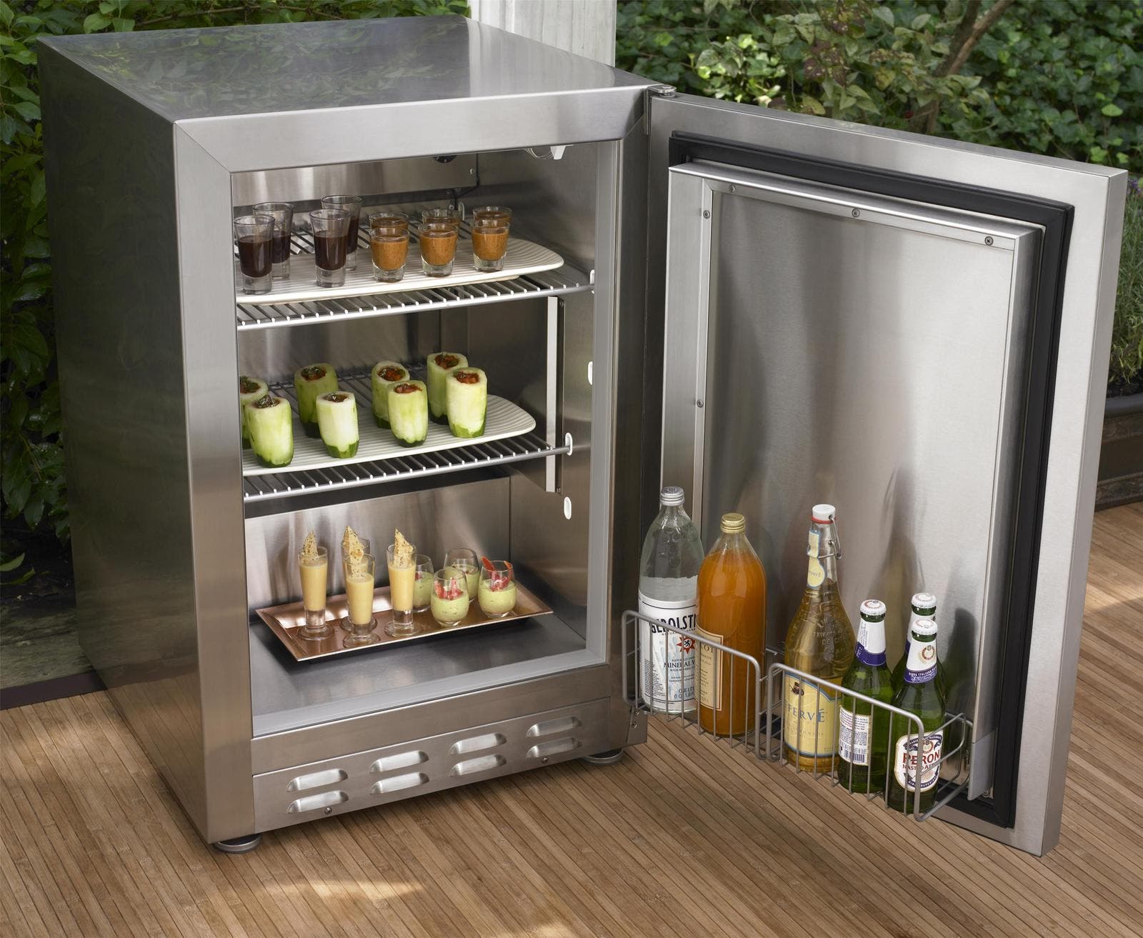 KitchenAid KORU06RSSS 24" Built-in Outdoor Refrigerator