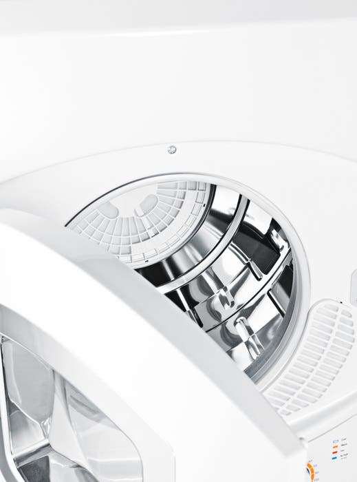 Summit SPD1205 24" Compact Portable Electric Dryer