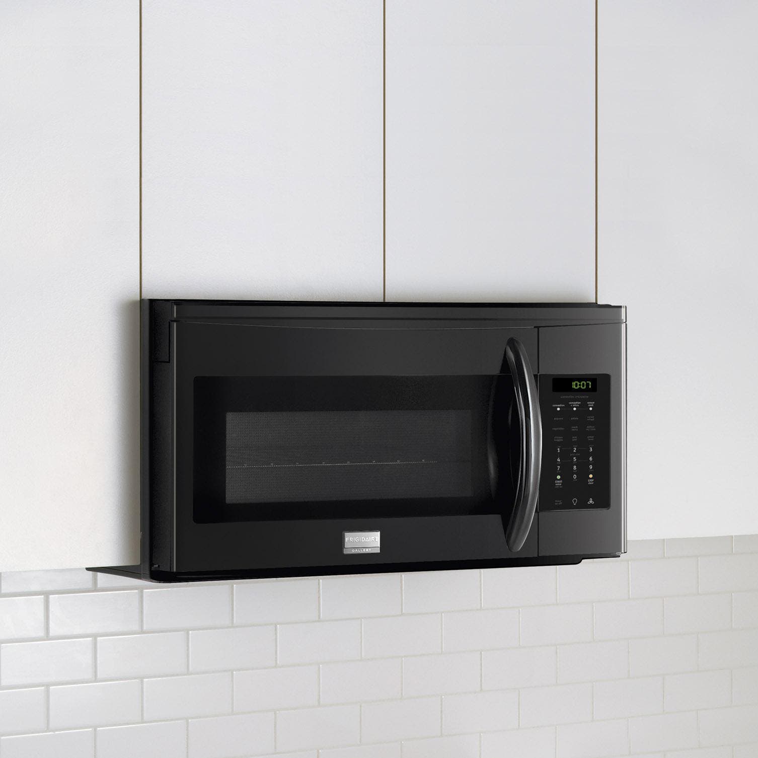 Frigidaire FGMV153CLB Black