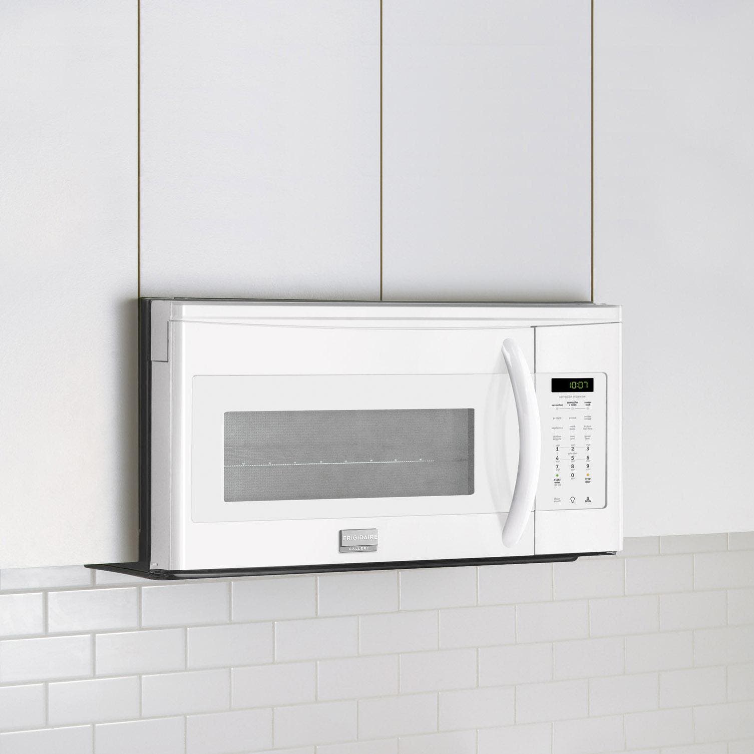 Frigidaire FGMV153CLW White