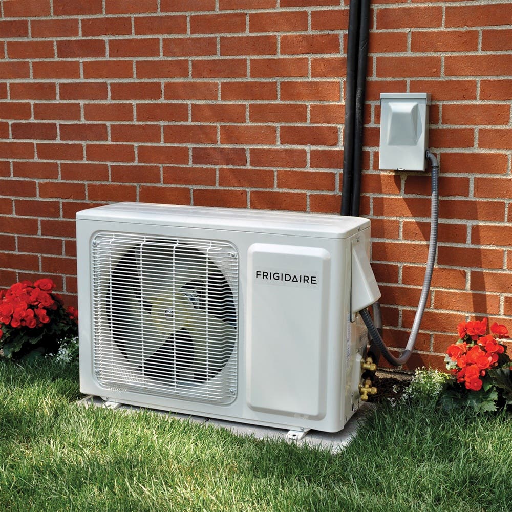 Frigidaire FRS18PYS1 18,000 BTU Single Zone