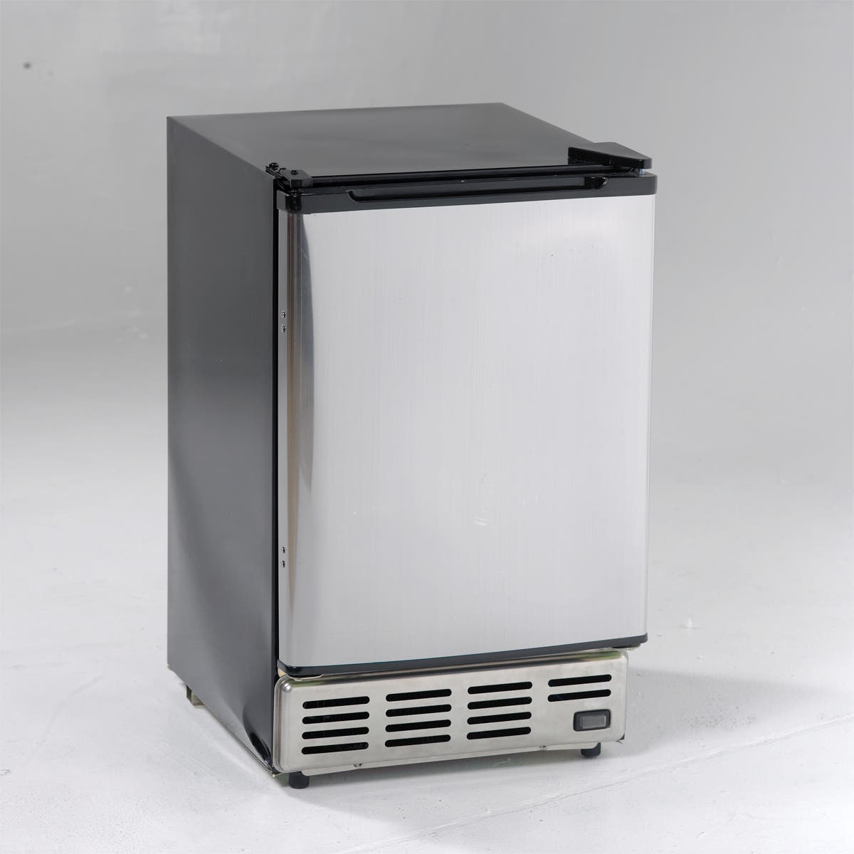 Avanti IM15SS 15" Undercounter Ice Maker