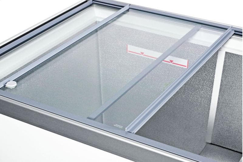 Summit SCF940 White