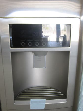 LG LSC21943ST 21.0 cu. ft. Side by Side Refrigerator