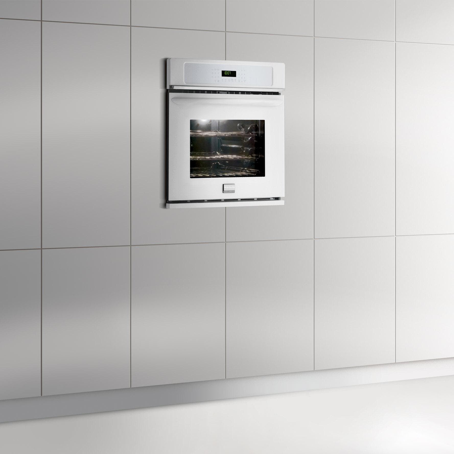Frigidaire FGEW3065KW White