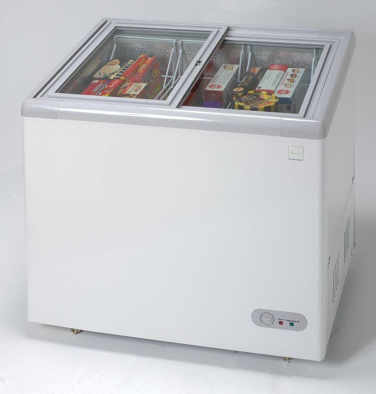 Avanti CF211G 7.4 cu. ft. Commercial Chest Freezer