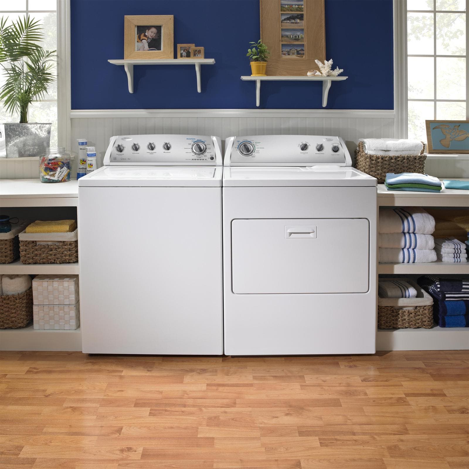 Whirlpool WGD4900XW White