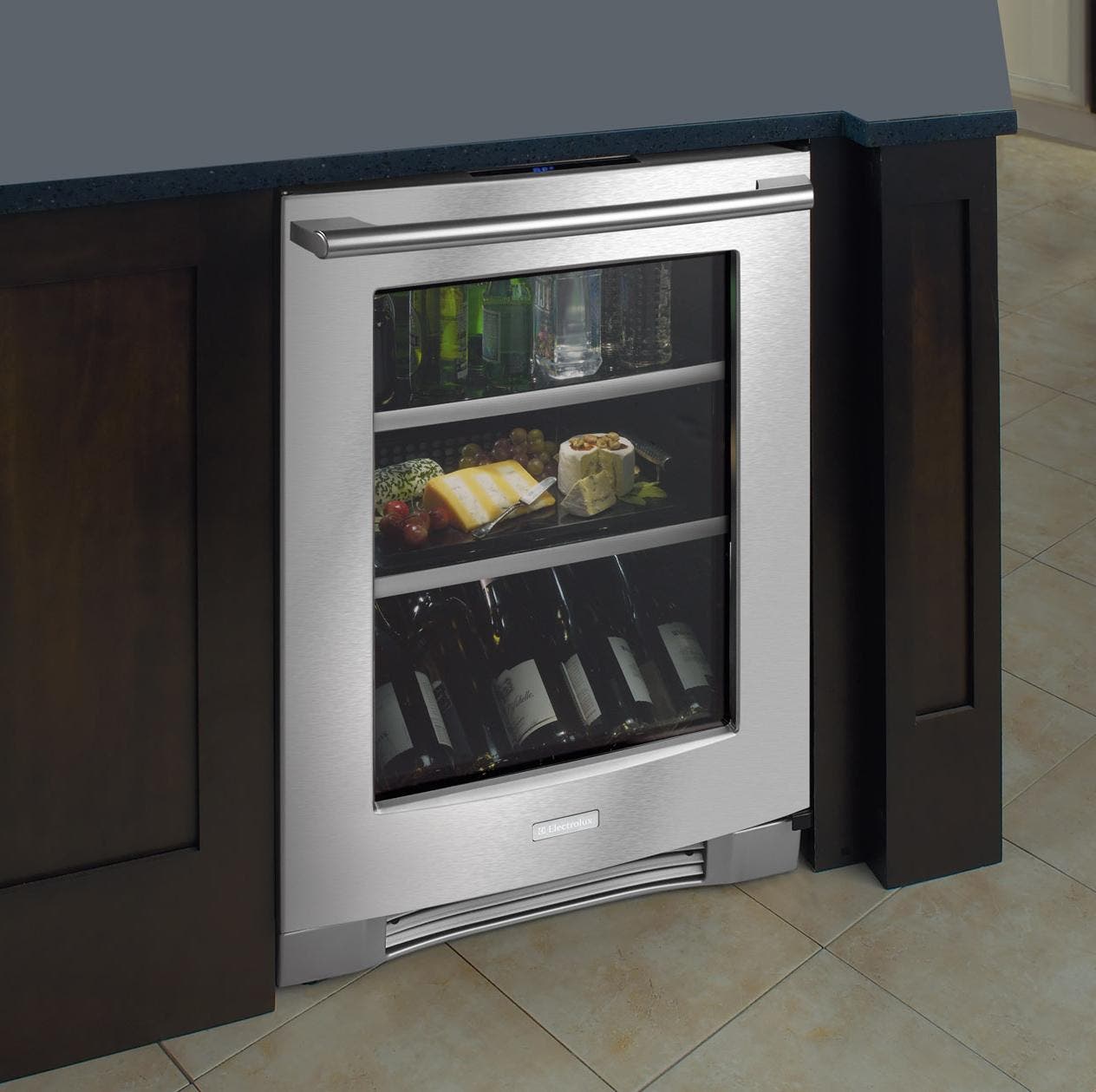 Electrolux EI24BC65GS 24" Beverage Center
