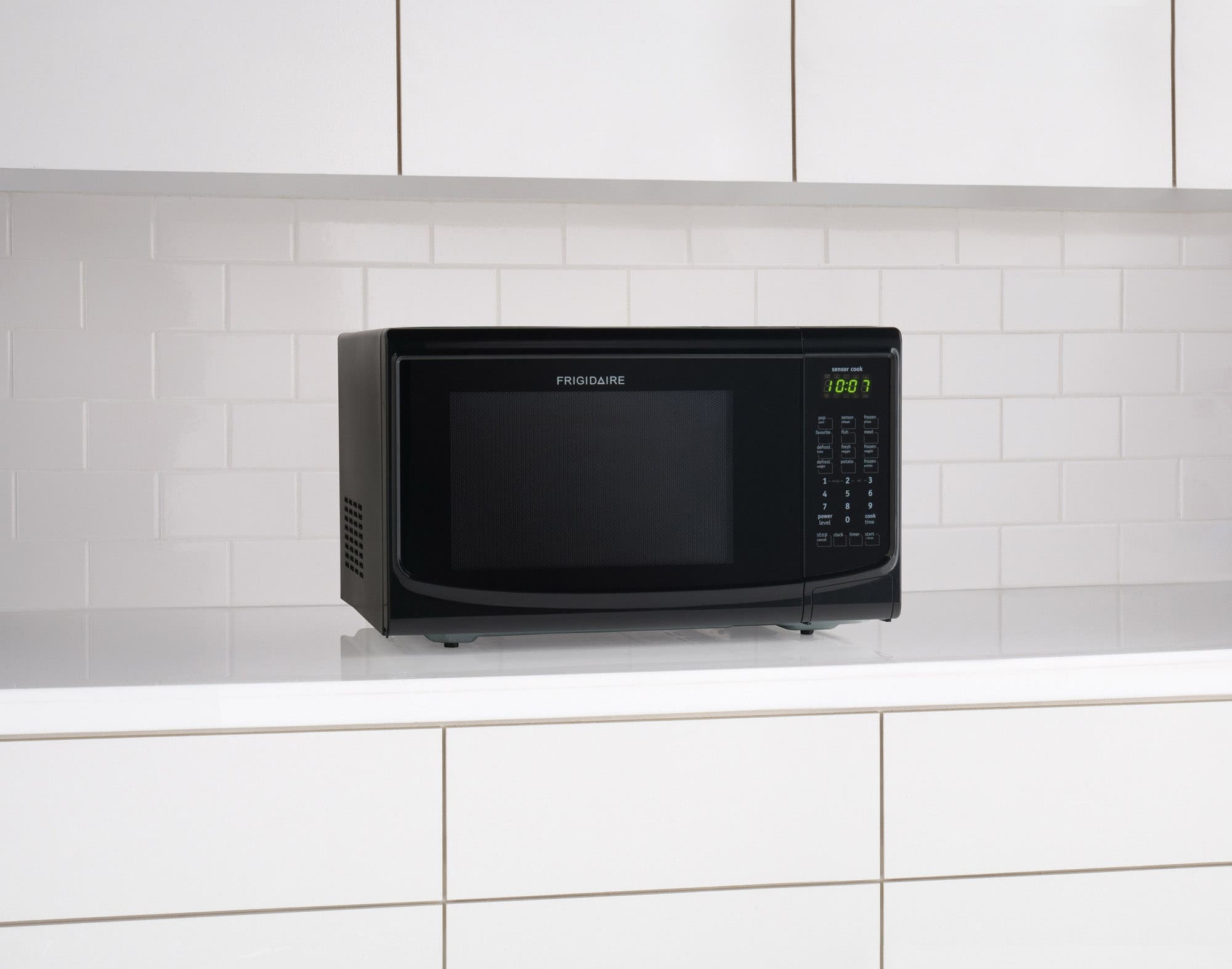 Frigidaire FFCE1439LB Black
