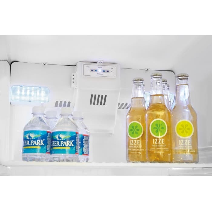 Frigidaire FFHT10F2LW White