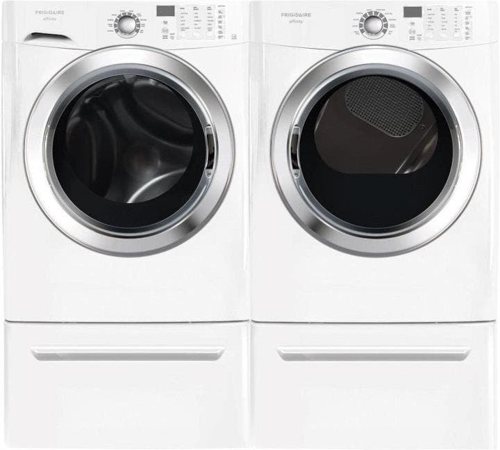 Frigidaire FASE7073NW Classic White