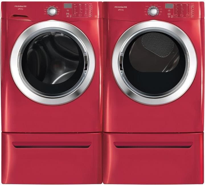 Frigidaire FASG7073NR Classic Red