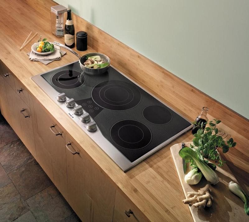 Viking RDECU2665BSB 36" Electric Cooktop