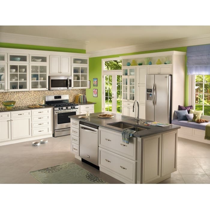 Frigidaire FGGF3041KF 30" Freestanding Gas Range