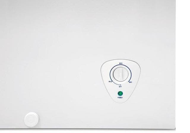 Frigidaire FFFC05M2KW White