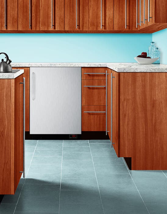 Summit BI605BFFCSS Built-in undercounter refrigerator-freezer