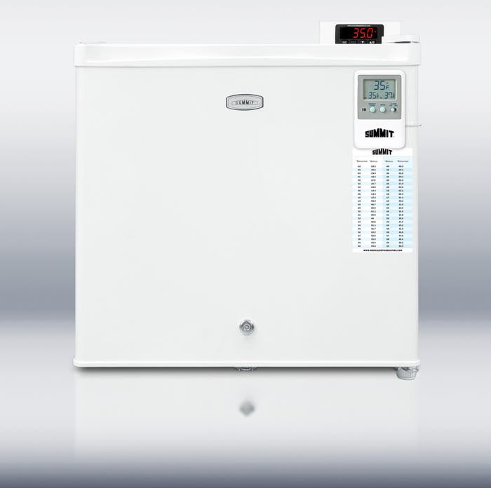 Summit FFAR2L7MEDDT Commercially approved compact auto defrost