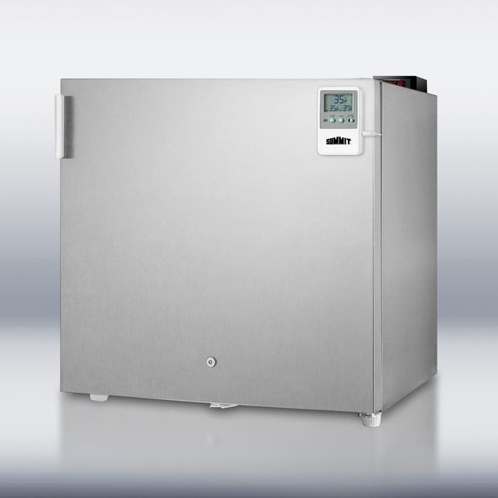 Summit FFAR2LCSSMEDDT Stainless Steel