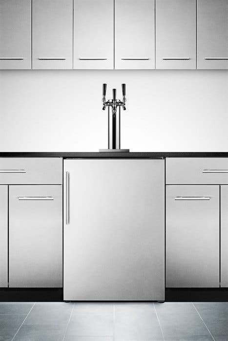 Summit SBC490BISSHVTRIPLE Full-sized beer dispenser